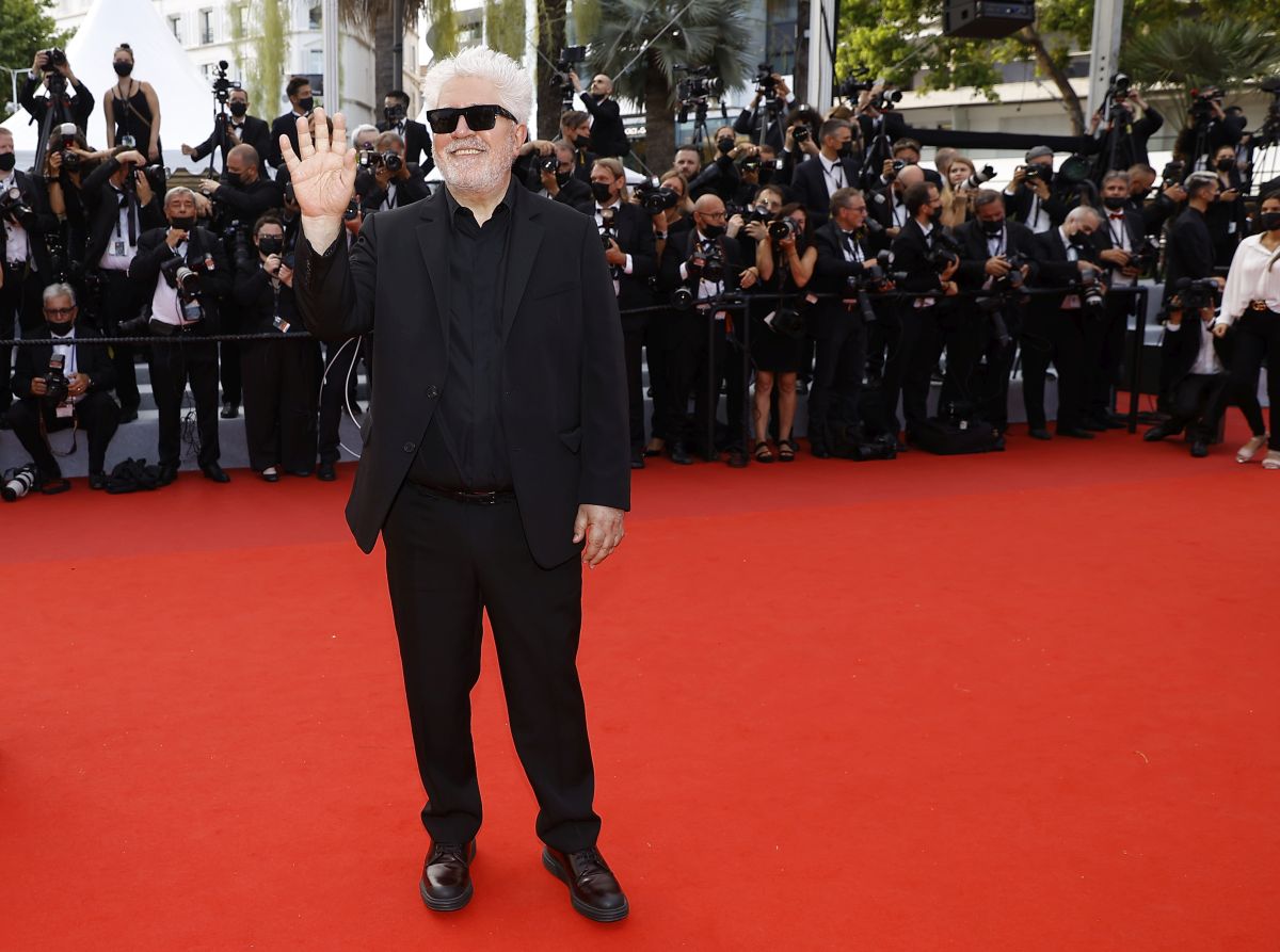 A început Festivalul de film de la Cannes. „Fără pupături sau îmbrățișări pe covorul roșu”