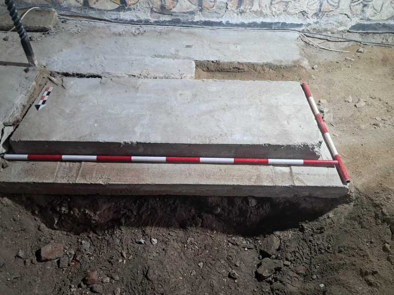 Mormântul lui Mircea cel Bătrân de la Mănăstirea Cozia a fost deschis după un secol. Ce au constatat arheologii
