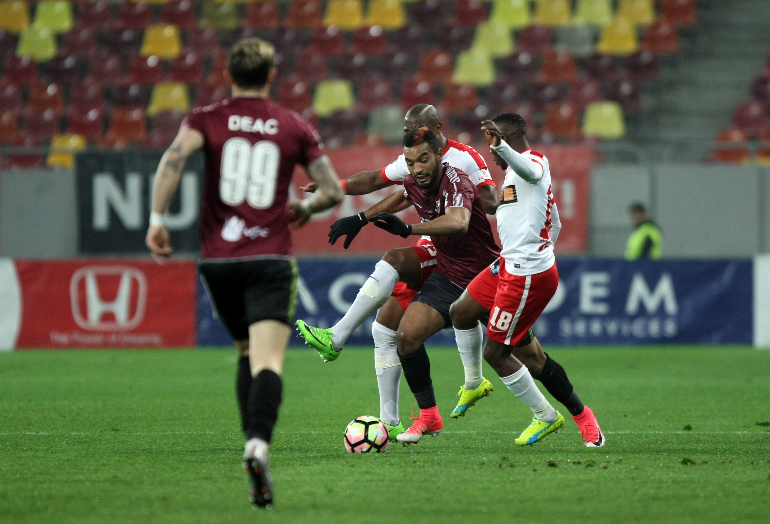 Liga 1, play-off, etapa a 4-a: Dinamo - CFR Cluj 2-0. Rivaldinho, primul gol pentru ”câini”. A sărbătorit în ”stilul Raul”! GALERIE FOTO