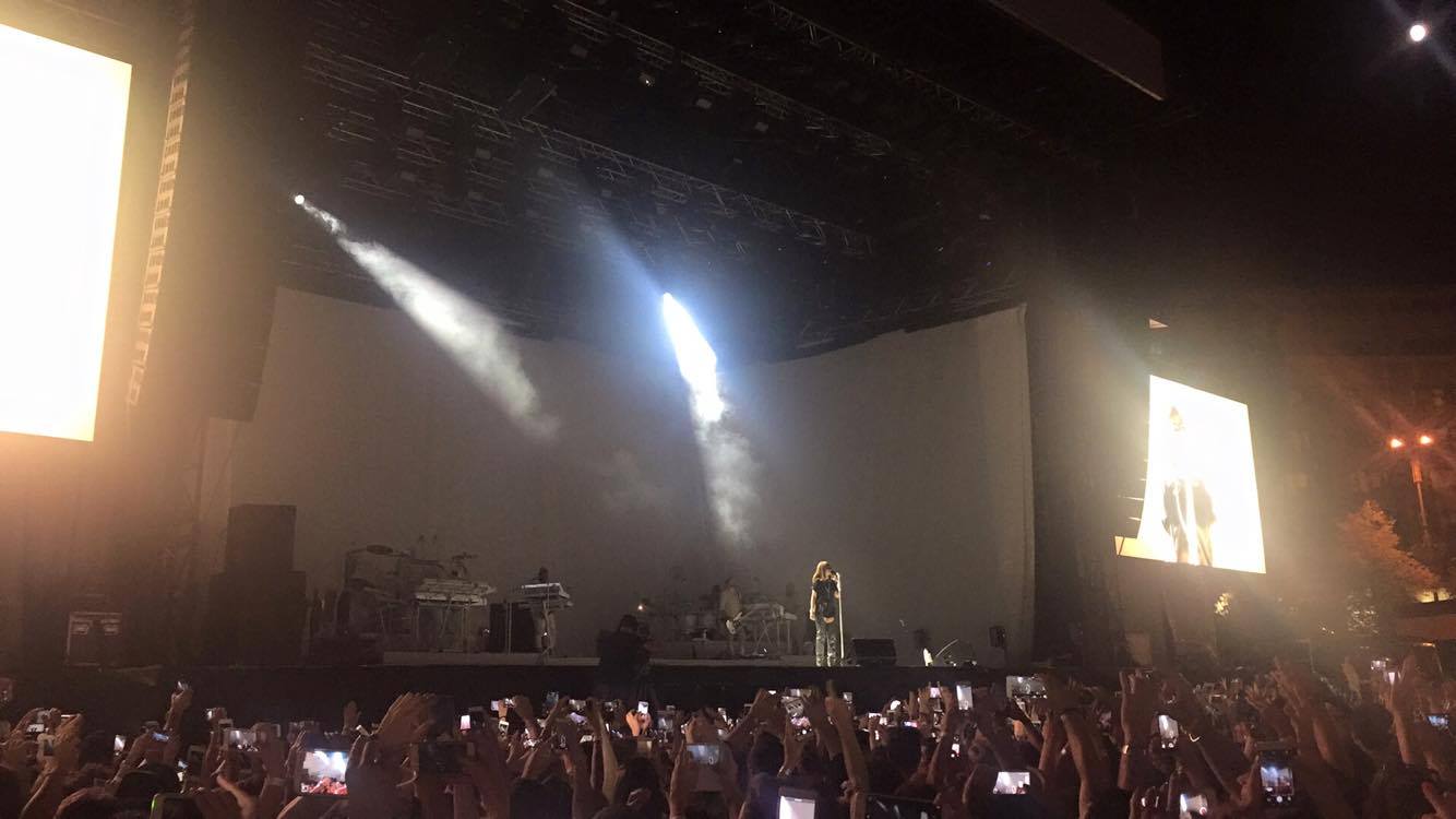 UPDATE | Rihanna a cântat la București, dar la final fanii au fost dezamăgiți. Cum s-a terminat concertul | FOTO