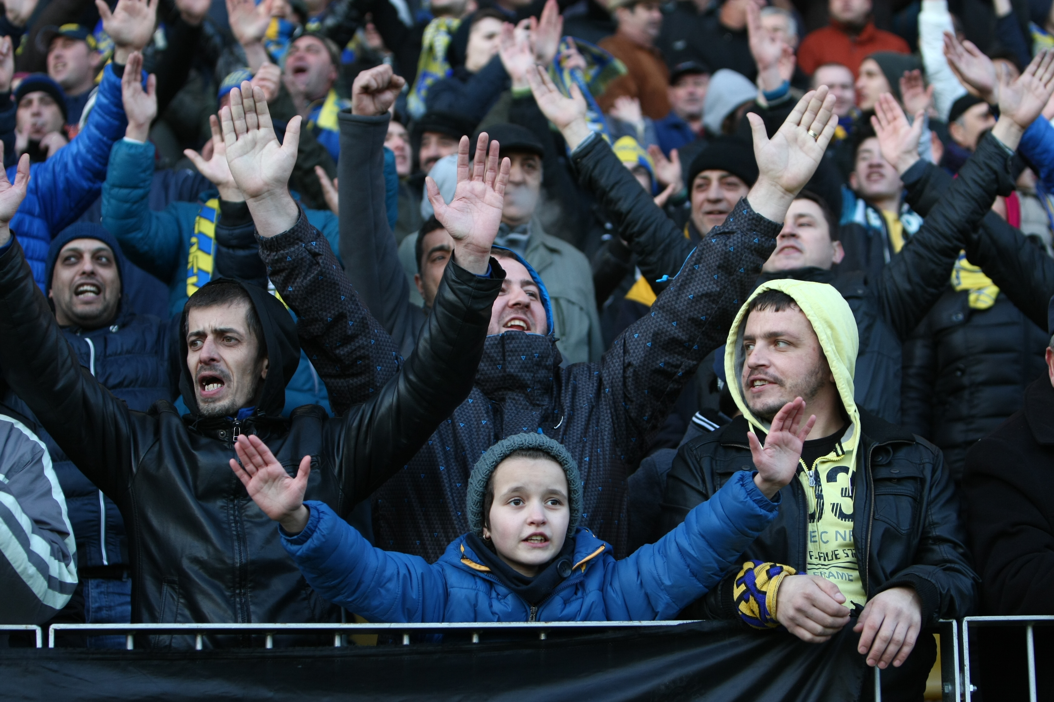 PETROLUL / Reunire incendiară la Ploiești! / GALERIE FOTO & VIDEO