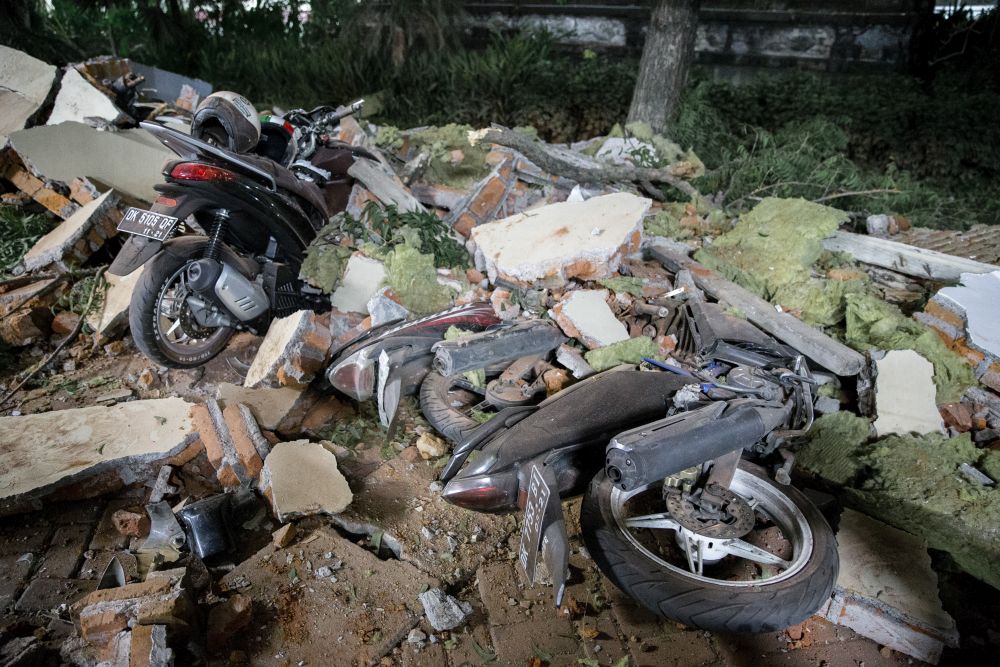 UPDATE / Cutremur de 7 grade în Indonezia. Bilanțul ar fi ajuns la 142 de morți, potrivit unui oficial local - FOTO & VIDEO