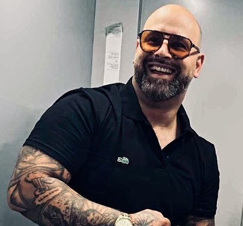 VV Dennis visszatérne: 20 kilót hízott, megkopaszodott, de nem zavarja