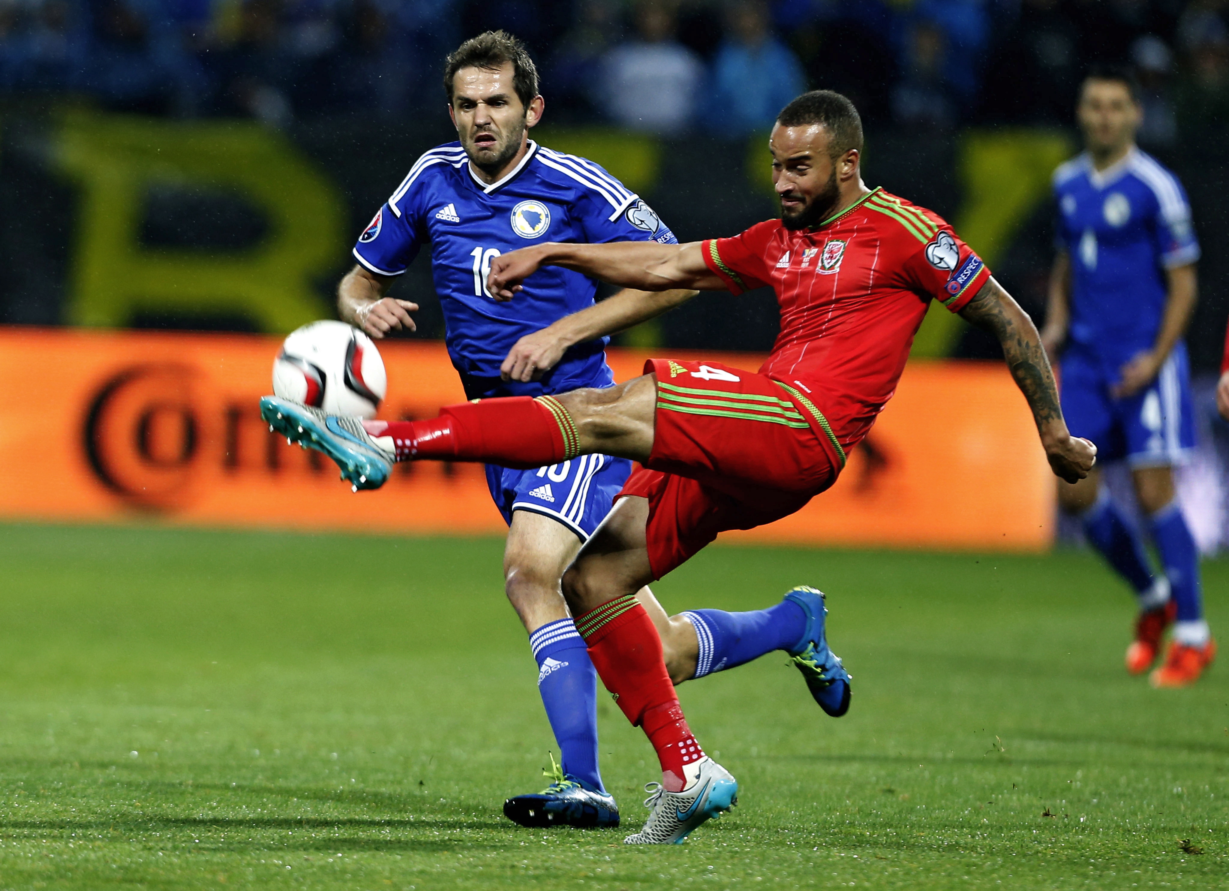 PRELIMINARIILE EURO 2016. Italia, Belgia și Țara Galilor s-au calificat. Turcia a învins în Cehia, iar Olanda mai prinde barajul doar printr-un miracol. Batavii stau la mâna Islandei