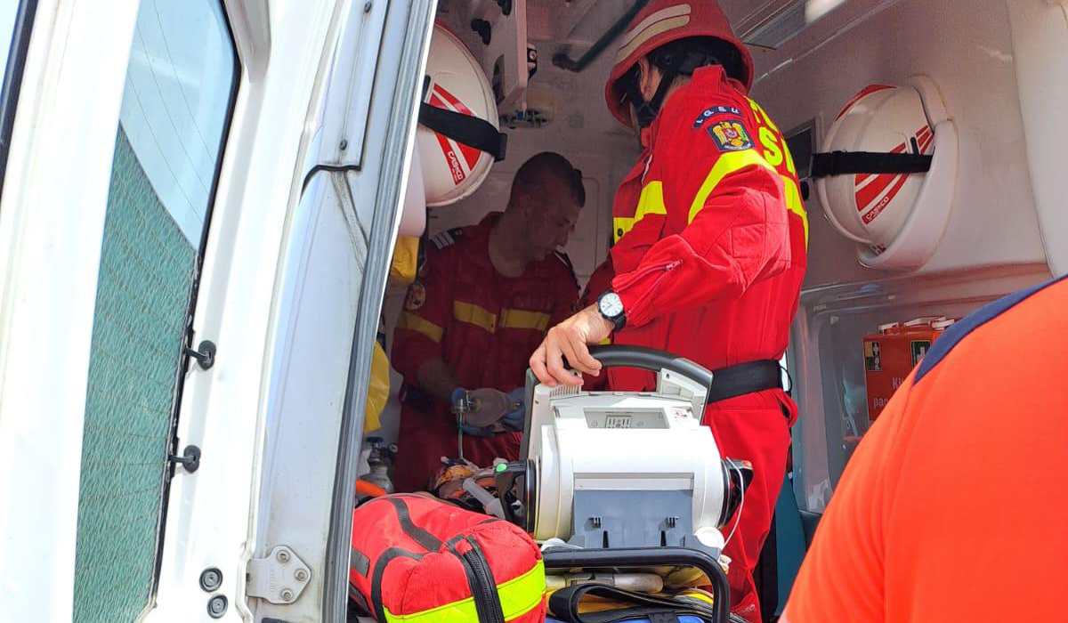 Accident cu 11 oameni pe DN2. Planul Roșu de Intervenție a fost activat: un copil a fost dus la spital cu elicopterul