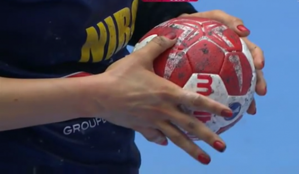 ”Secundul” Costică Buceschi, după înfrângerea dramatică din semifinalele CM de handbal, 33-35 cu Norvegia, după prelungiri: ”Fetele mi-au spus că puteam juca până dimineață! Victoria lor a fost întâmplătoare!”. Goalkeeperul Paula Ungureanu: ”Sunt supărată, dar și foarte mândră de echipa noastră! Nordicele n-au fost mai bune ca noi”. TOATE REACȚIILE: presă, antrenori, jucătoare. ”Ca în rollercoaster”! / FOTO&VIDEO