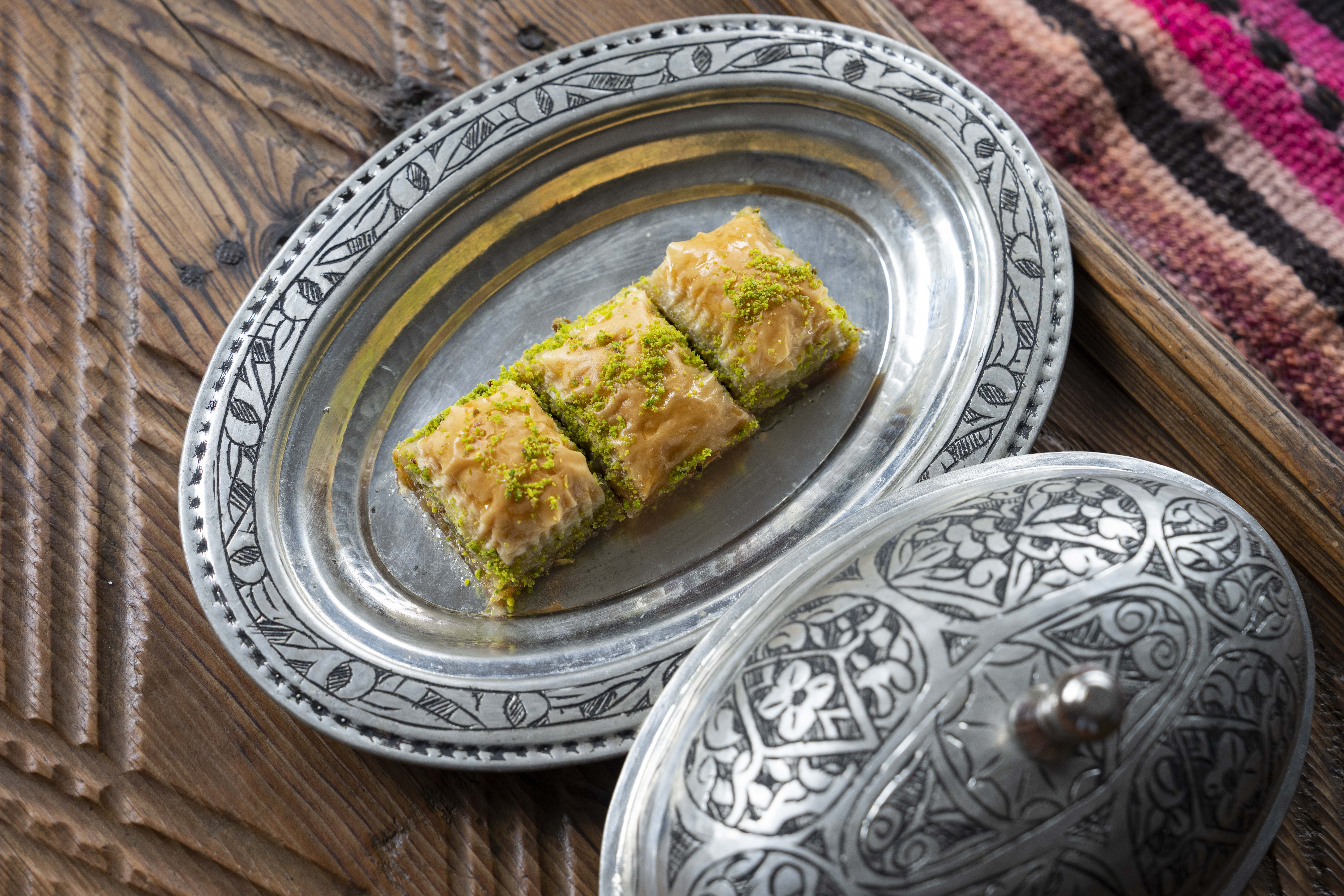 17 noiembrie, ziua internațională a baklavalei. Lucruri mai puțin știute despre cel mai popular desert din Turcia, renumit în toată lumea