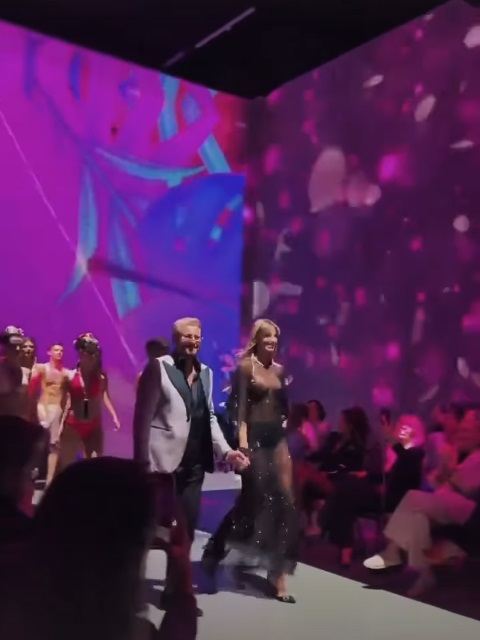 Imagini cu Gabriela Prisăcariu într-o rochie transparentă, fără sutien. Ce părere are Dani Oțil: „Când Cătălin Botezatu mă prinde, mă dezbracă”