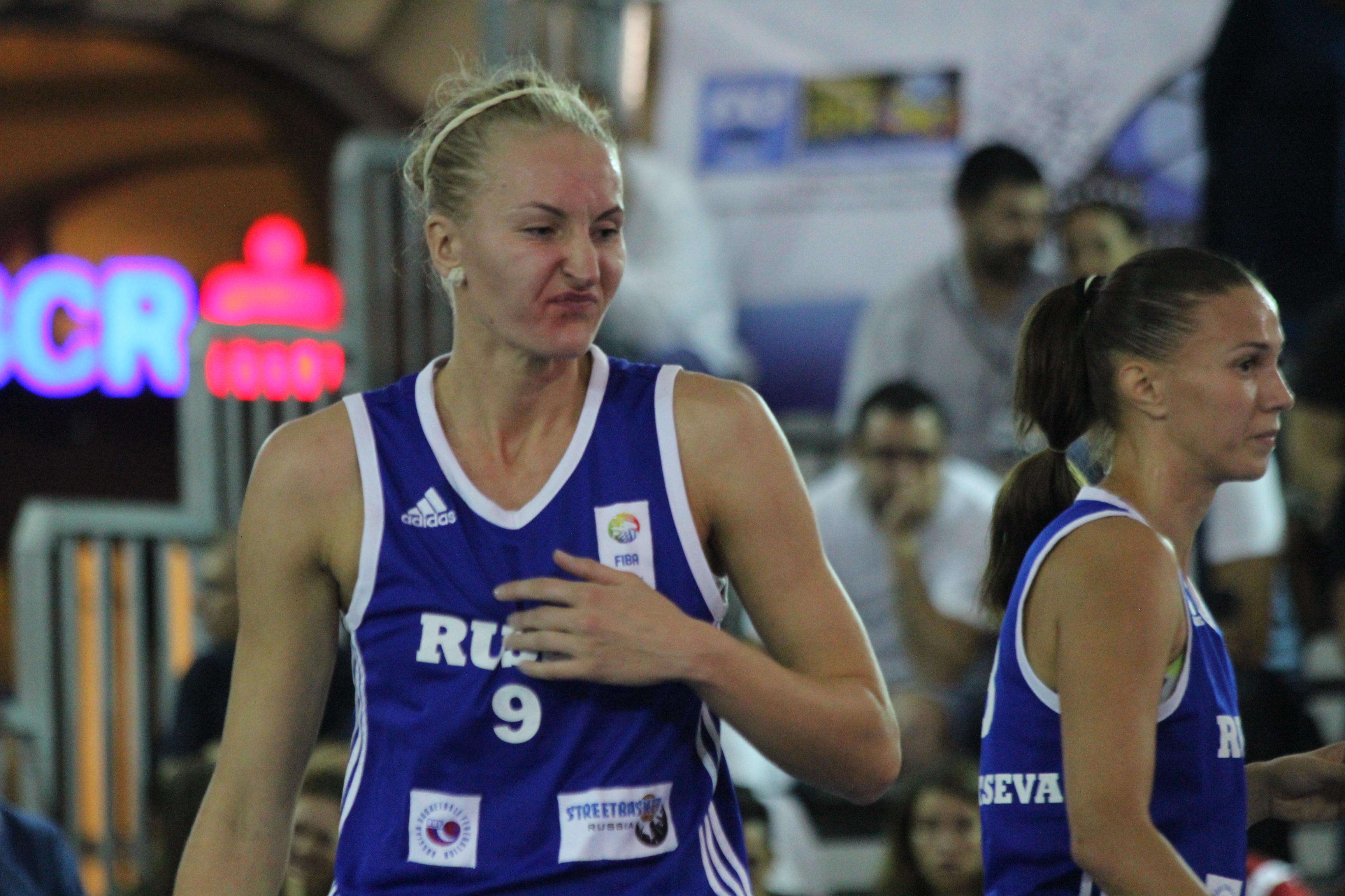 GALERIE FOTO / Echipele României au obţinut victorii pe linie în prima zi a Europeanului de baschet 3x3 