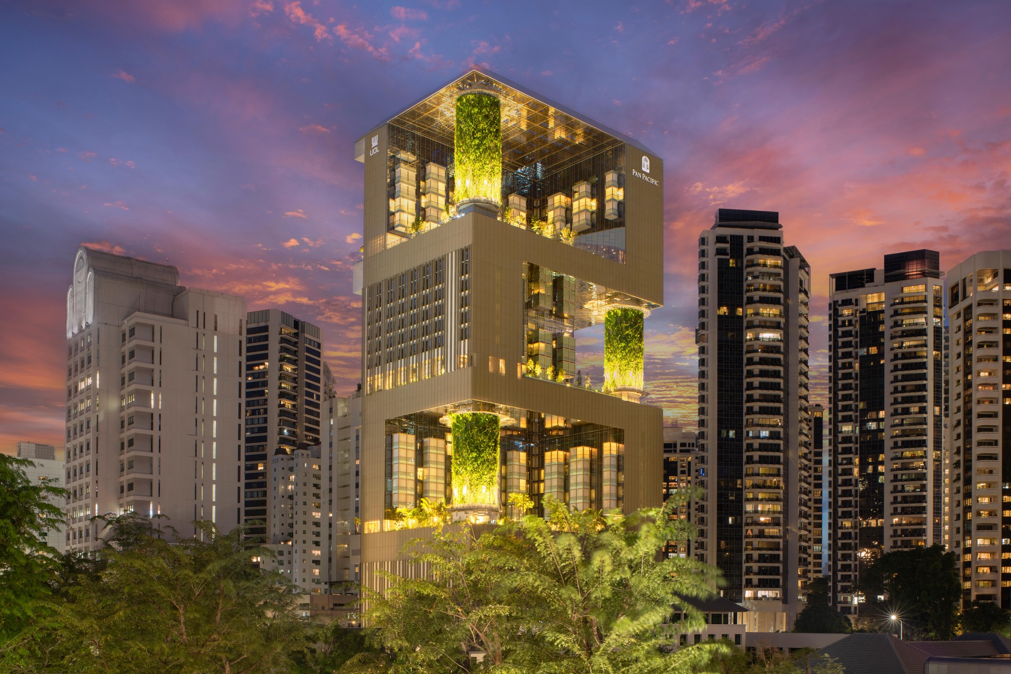 Hotelul Pan Pacific Orchard din Singapore a fost desemnat cel mai frumos zgârie-nori din lume | VIDEO