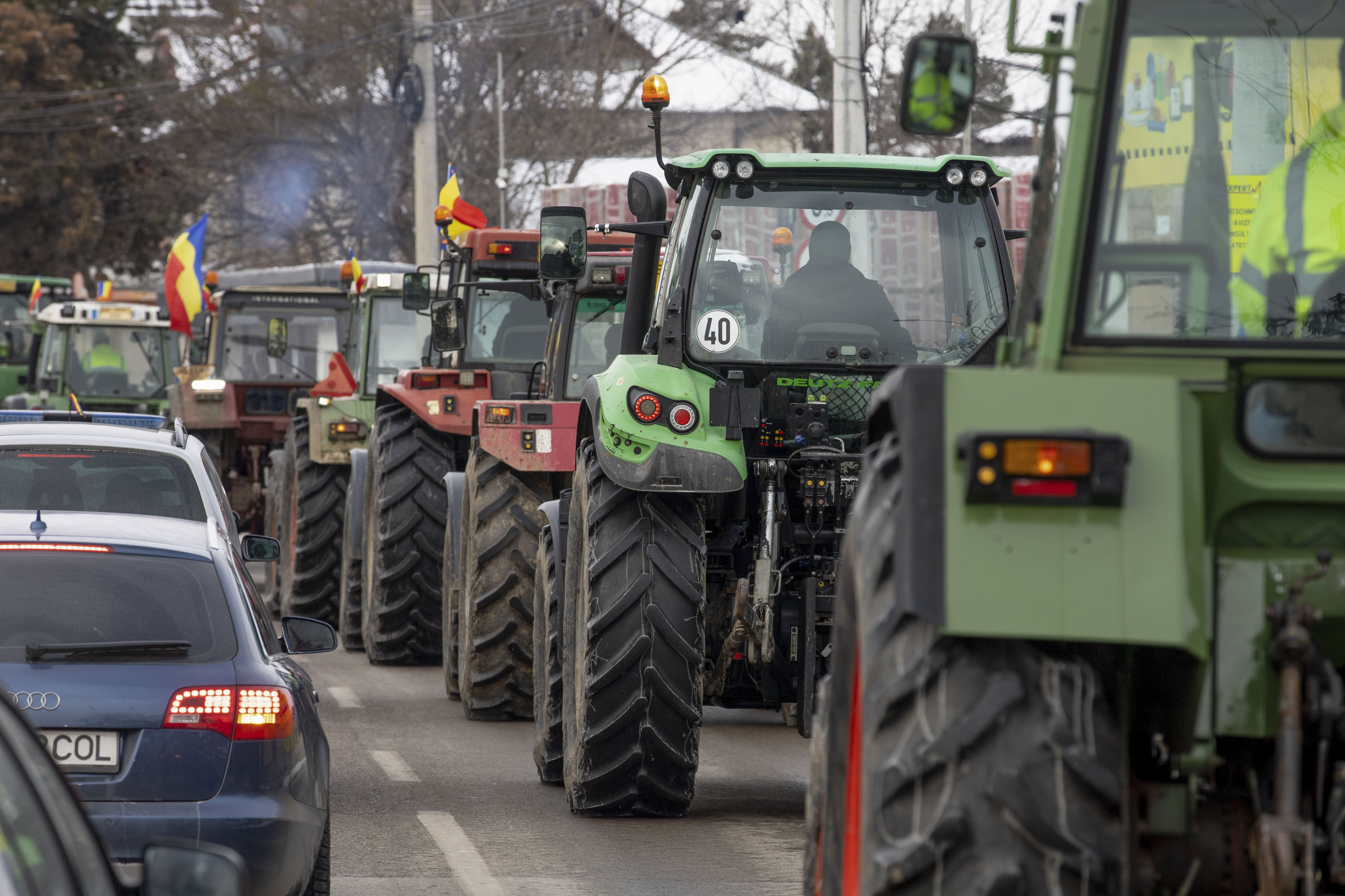 Protestul fermierilor și transportatorilor continuă. Negocierile de la Finanțe au eșuat: „S-au acceptat cererile, dar nu se poate niciuna, asta e concluzia”. Probleme în trafic în mai multe zone