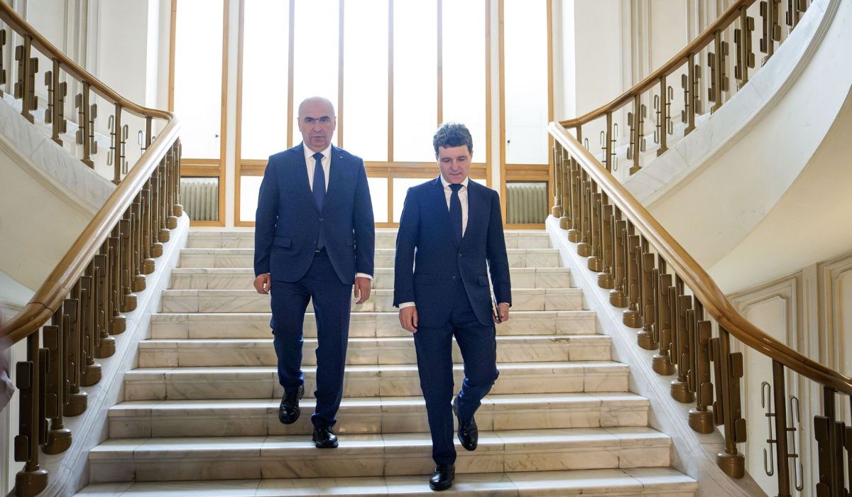 Ce au observat vecinii la Nicușor Dan, după ce a devenit președintele României. Obiceiul pe care îl are în fiecare dimineață