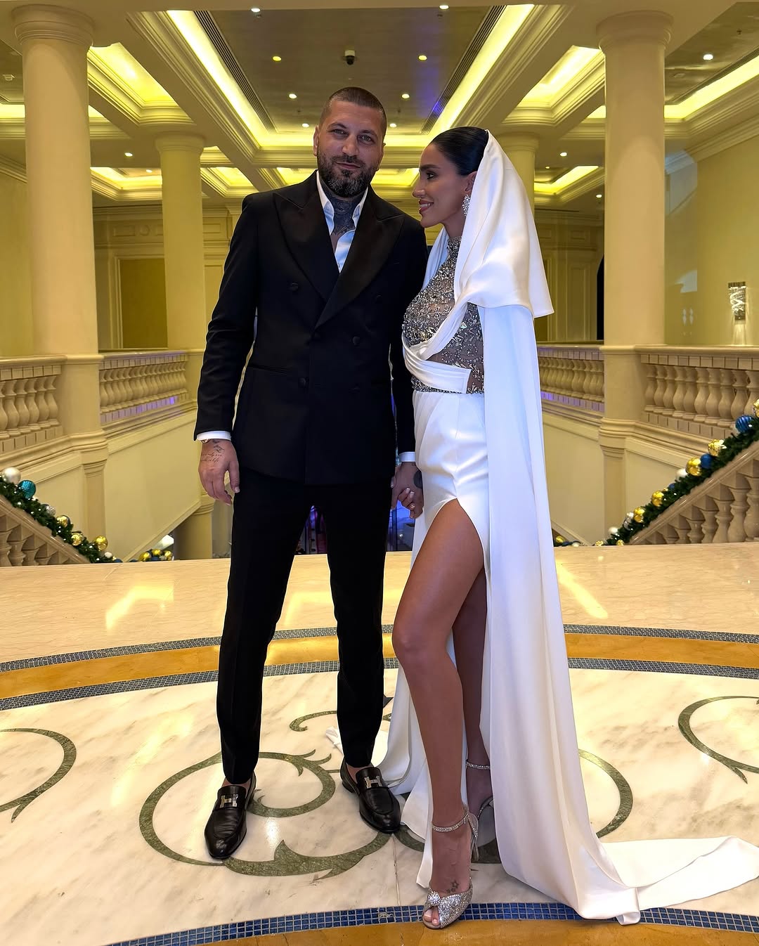 Cum a apărut Adelina Pestrițu îmbrăcată de Anul Nou. Imagini cu rochia spectaculoasă, special creată pentru ea