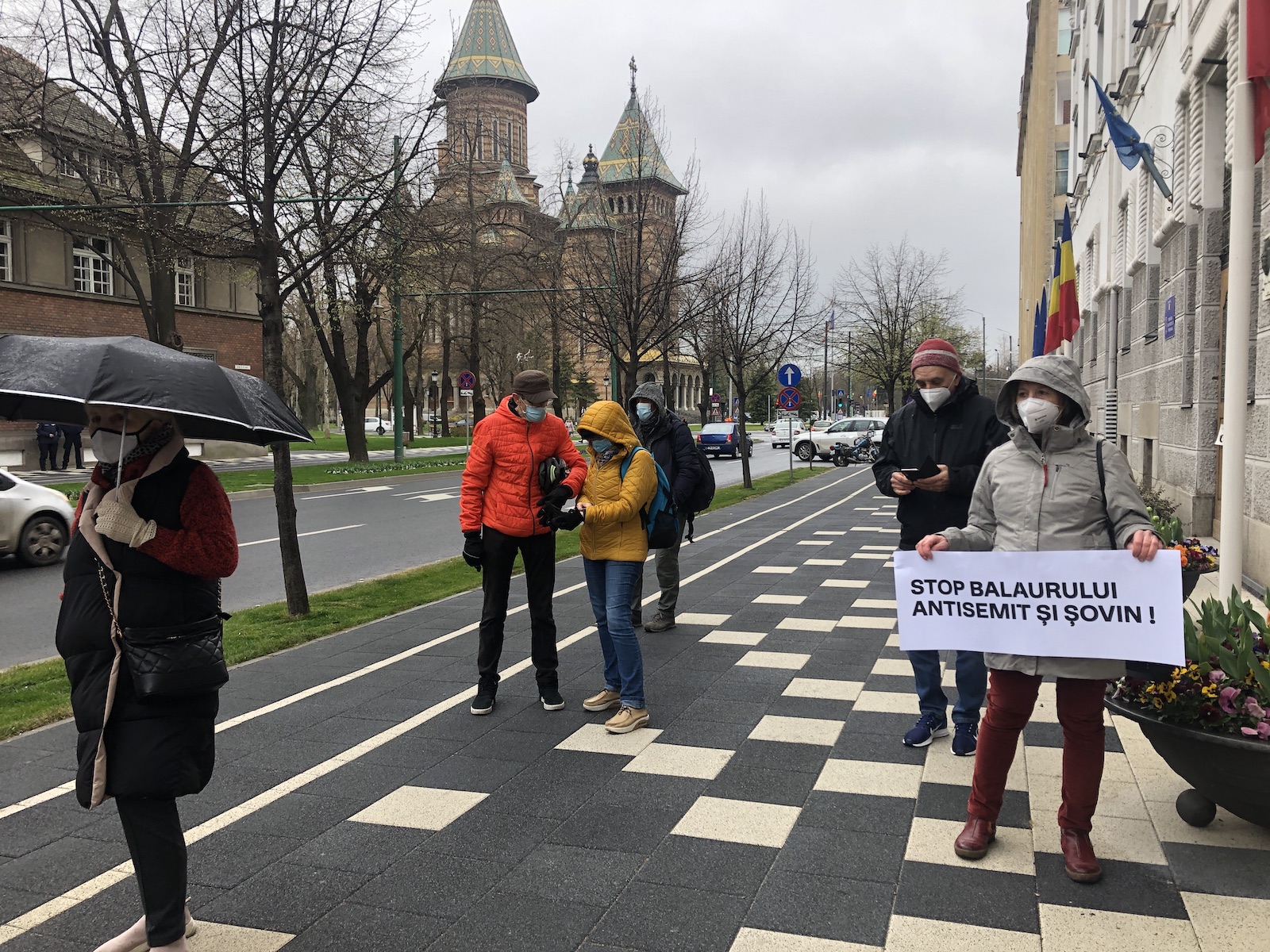 Protest „fobie la xenofobie”, în fața Primăriei Timișoara. Dominic Fritz, printre manifestanți