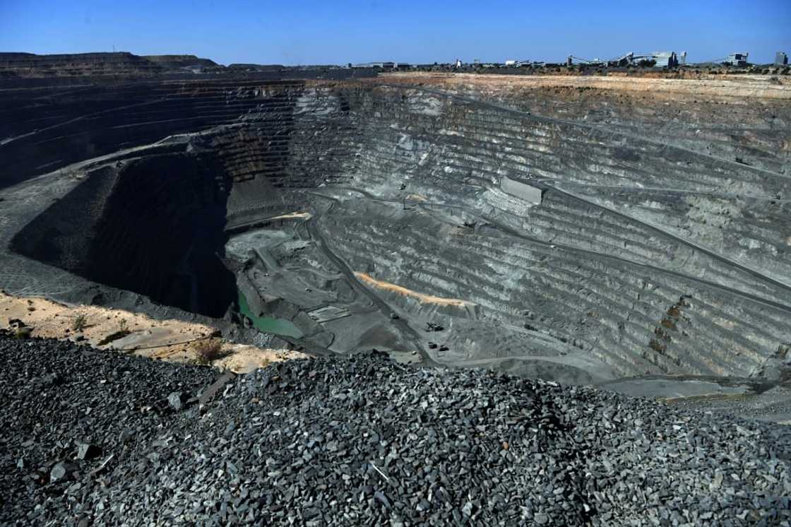 Africa's largest diamond producer courts UAE, Oman to acquire 138-year-old diamond-mining company 