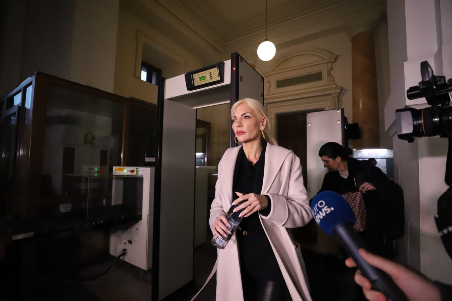 Cum o caracterizează Florin Prunea pe Laura Vicol, după ce a fost arestată: „O știu bine”. Cei doi se cunosc de 20 de ani
