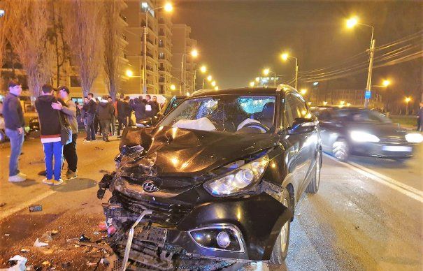 Două accidente rutiere au avut loc în Mamaia, la un interval de câteva ore. Cinci persoane au fost rănite (FOTO & VIDEO)