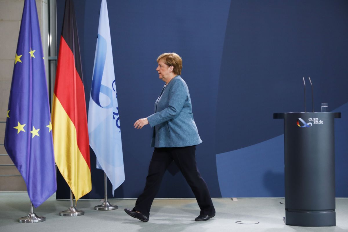 Săptămâna în imagini | Val de furie împotriva restricțiilor COVID, proteste nesfârșite în Belarus și un anunț tulburător la Berlin