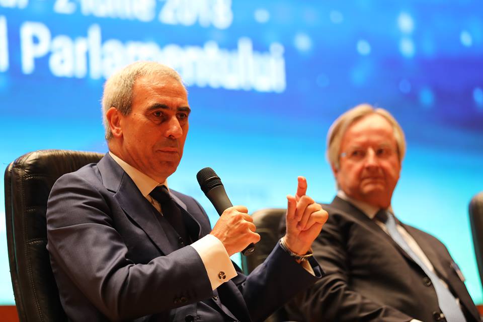 București, pe harta sportului mondial prin Forumul Sportului Românesc, eveniment ce a marcat Centenarul Marii Uniri
