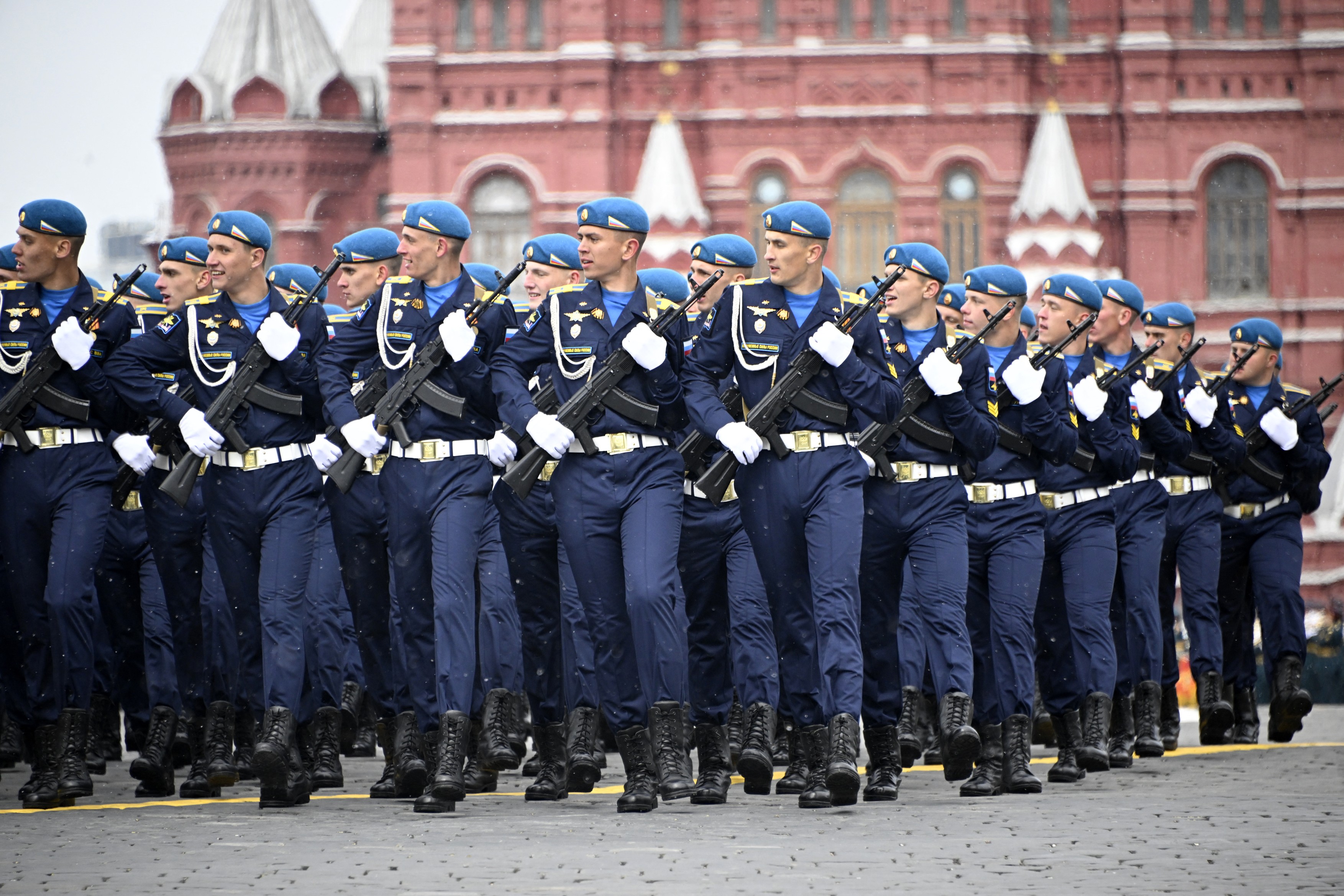 Vladimir Putin, discurs amenințător la parada de Ziua Victoriei de la Moscova: „Forțele noastre strategice sunt mereu în stare de alertă” | VIDEO