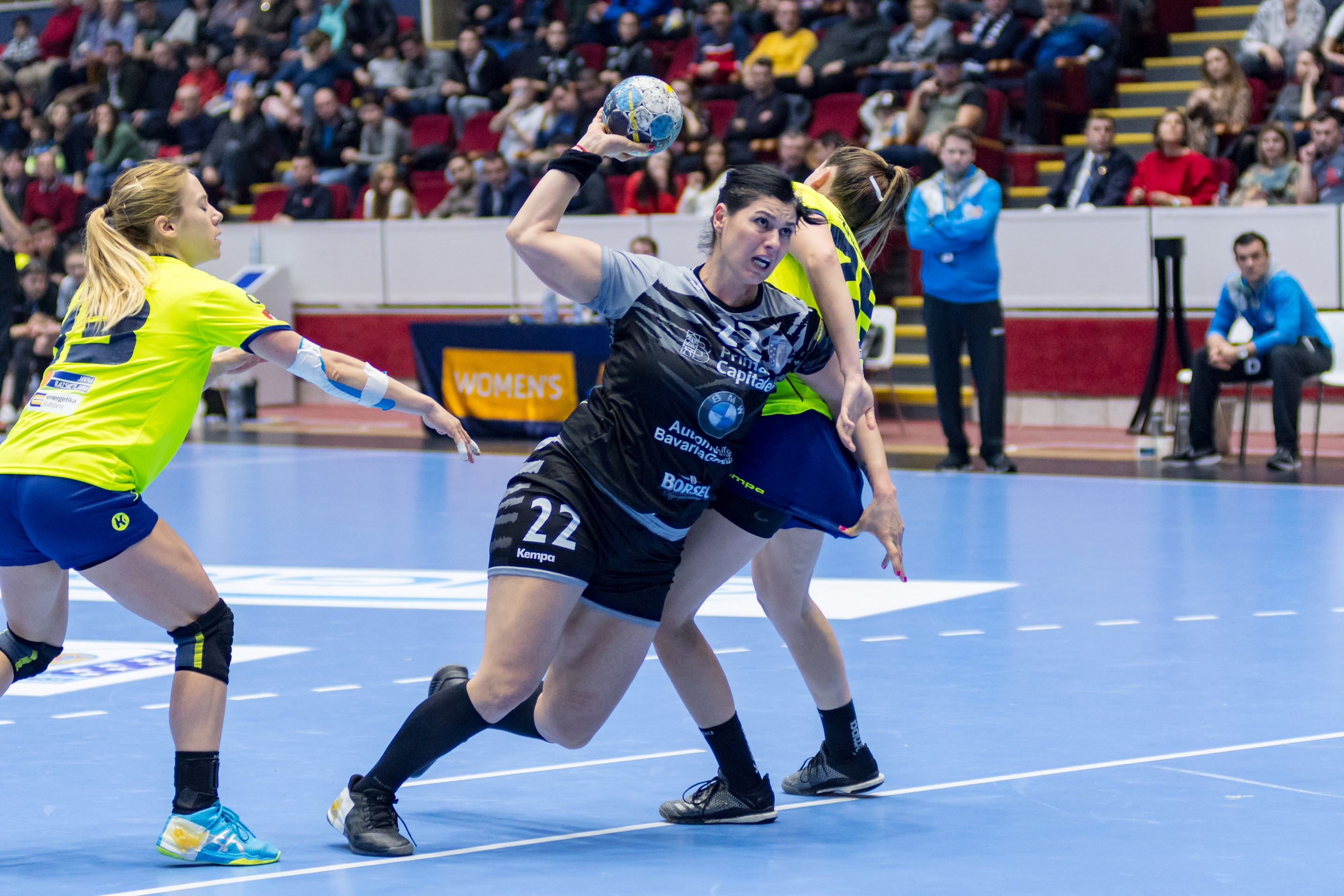 CSM București - Krim Ljubljana, 32-26, în grupele principale ale Ligii Campionilor. Pas mare spre sferturi