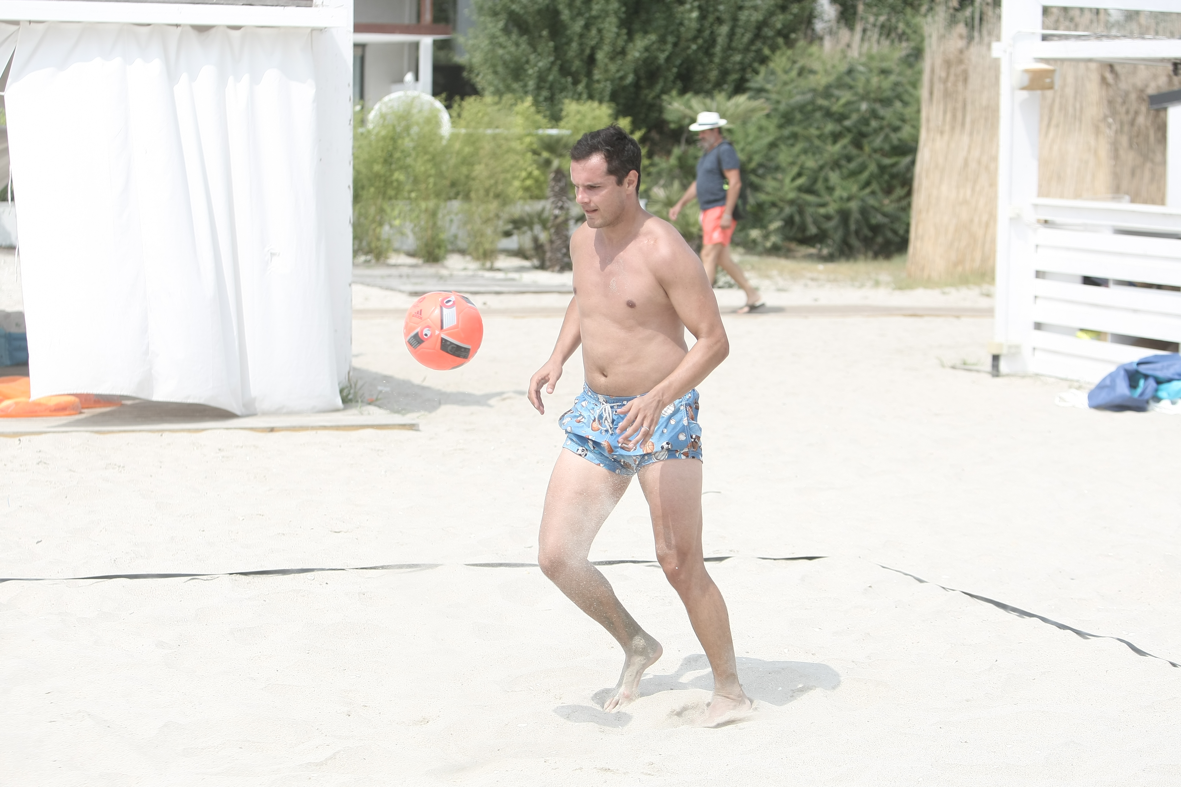 Înainte să înceapă mandatul la FRF, Vlad Munteanu a luat bătaie la mare! A pierdut cupe de înghețată! | FOTO