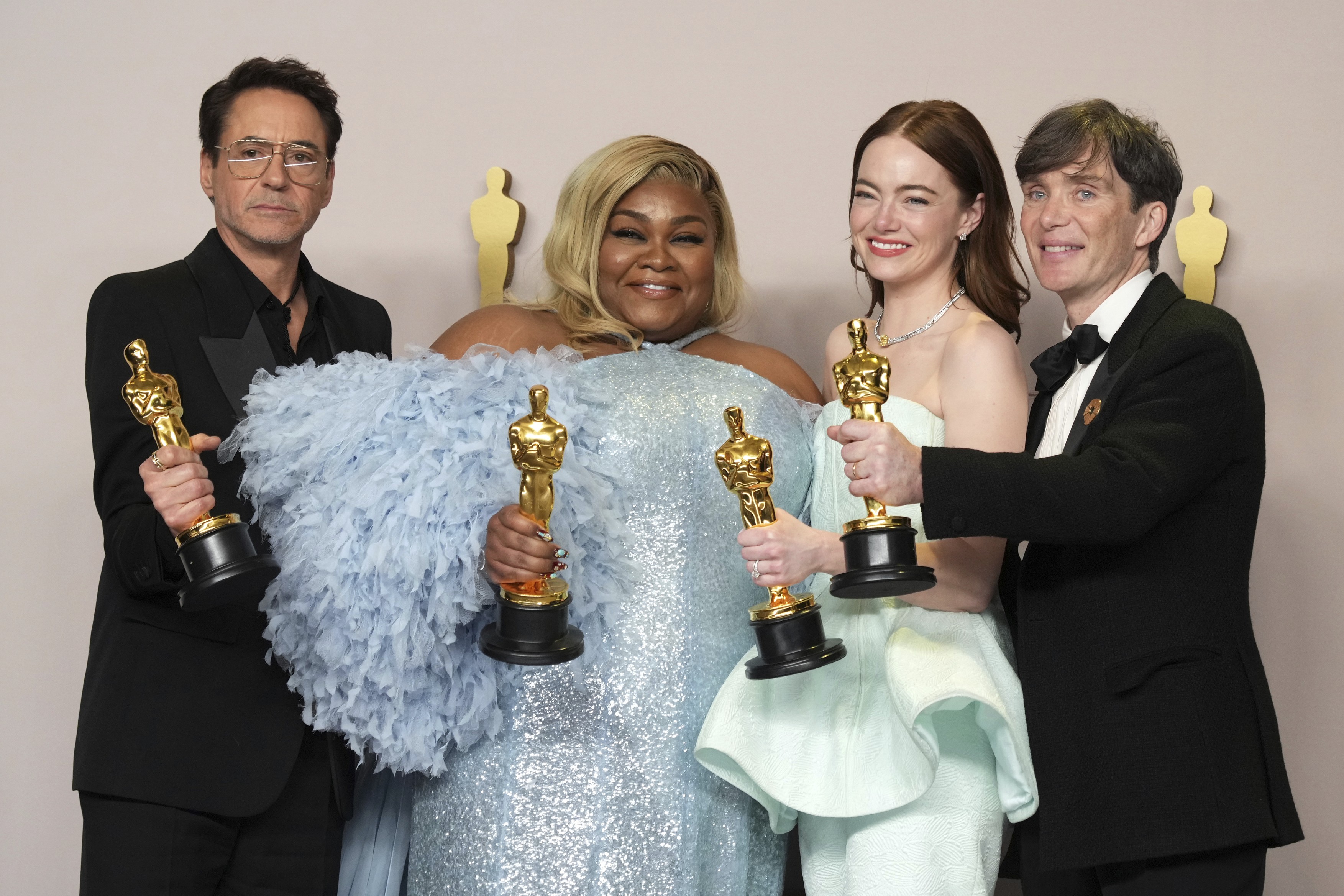 Oppenheimer, filmul premiat cu Oscar, disponibil pe Netflix în versiunea necenzurată