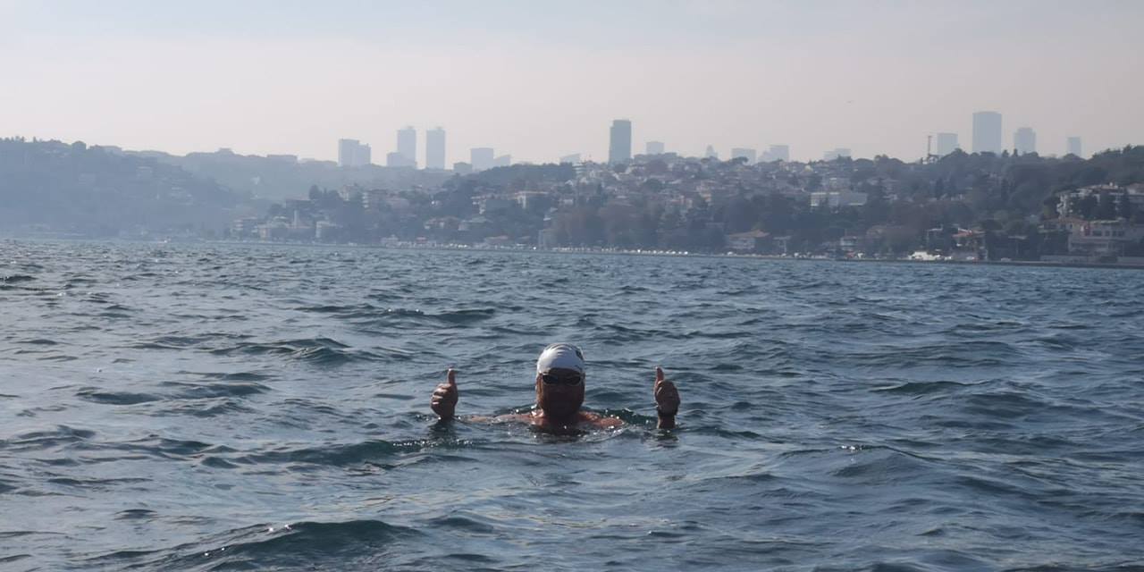 FOTO| Avram Iancu a înotat 680 de kilometri de la Sulina la Istanbul. Ce a spus după cele 60 de zile petrecute pe mare