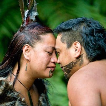 Greeting with a malo in Tonga [pinterest]