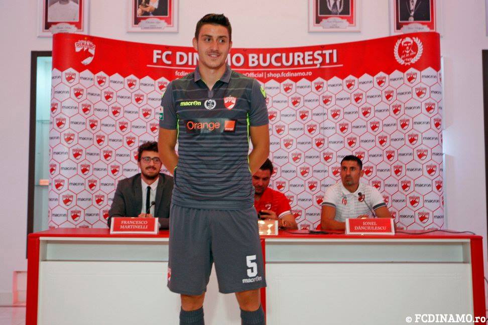 Dinamo și CSU Craiova și-au prezentat noile echipamente