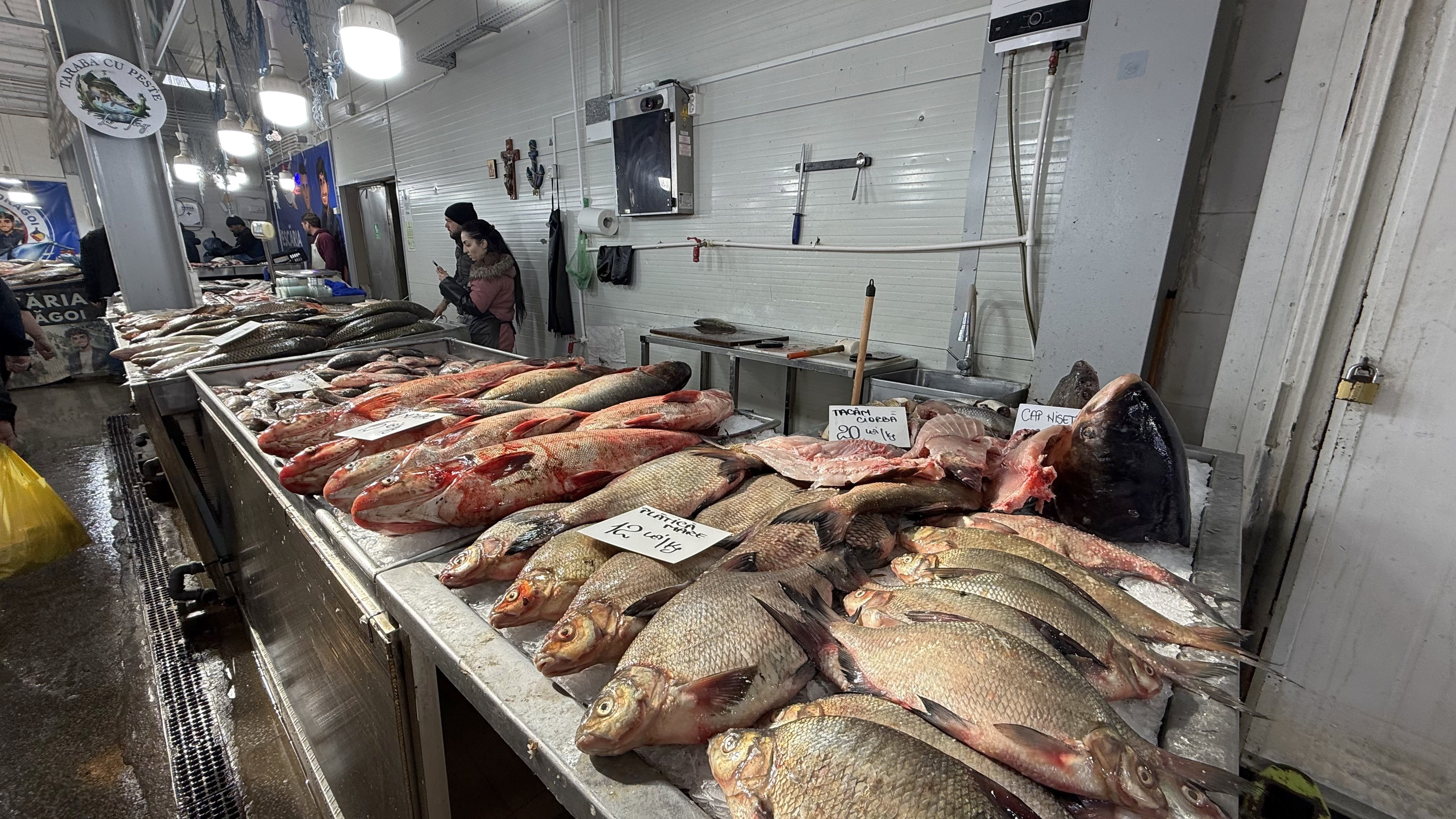 Alertă de prețuri în piețe pentru prima dezlegare la pește din Postul Paștelui. Delicatesa care a ajuns să coste 700 de lei kilogramul