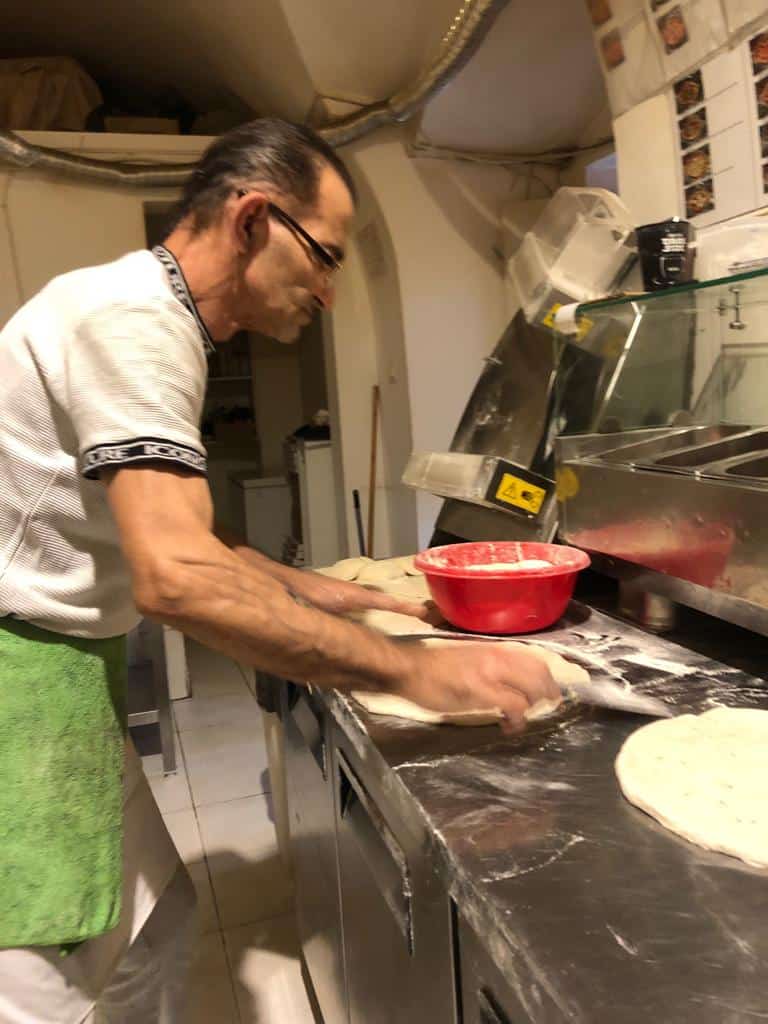 VIDEO. Povestea lui Marco, bucătarul italian din Cluj care i-a gătit lui Emil Boc. „Am pasiunea de a face mâncare pentru oameni”
