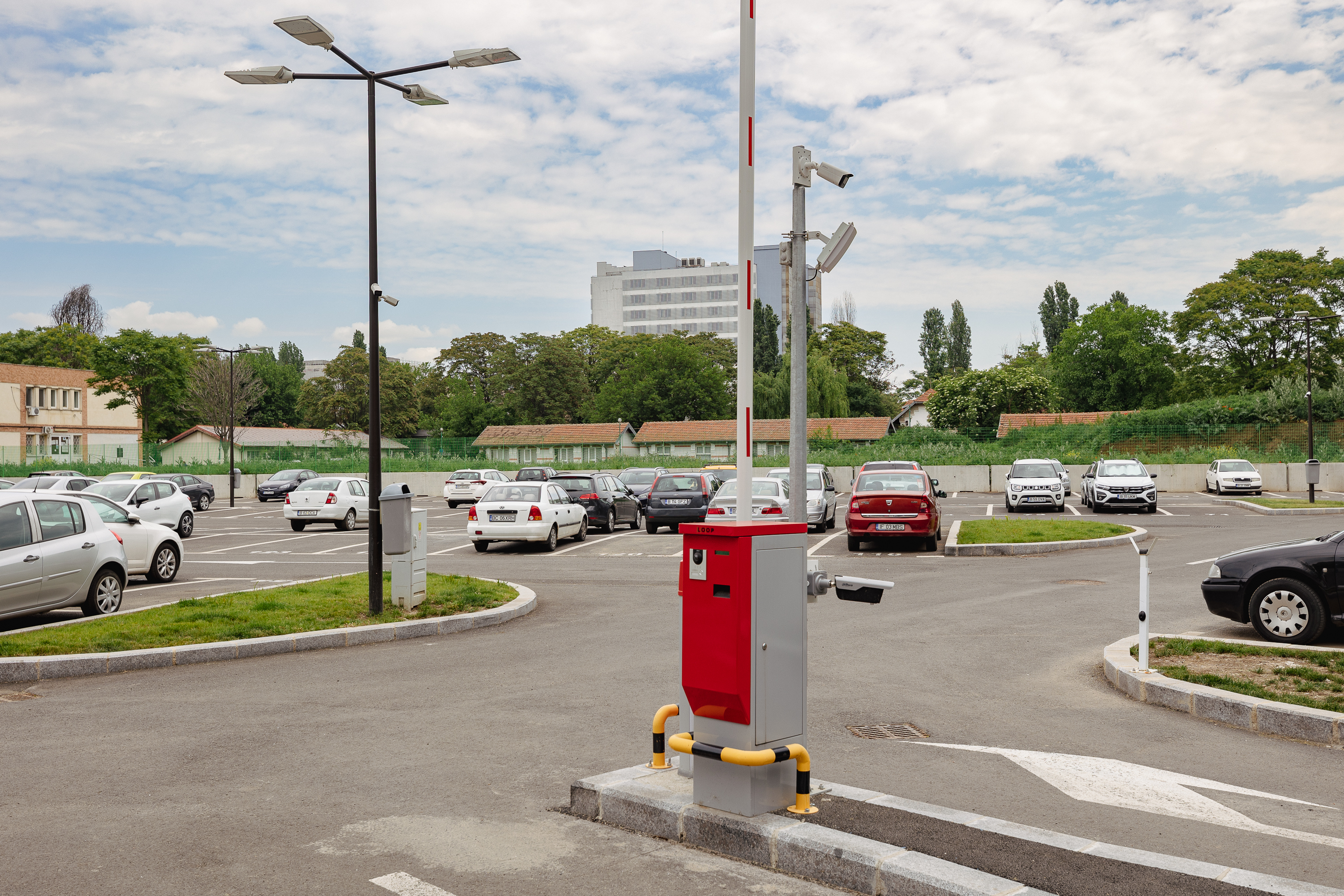 EXCLUSIV | Cum a luat Primăria Sectorului 4 de la bolnavi și a dat la șoferi un teren din proprietatea Spitalului „Obregia”. ASSMB: „În scopul dezvoltării infrastructurii sanitare”