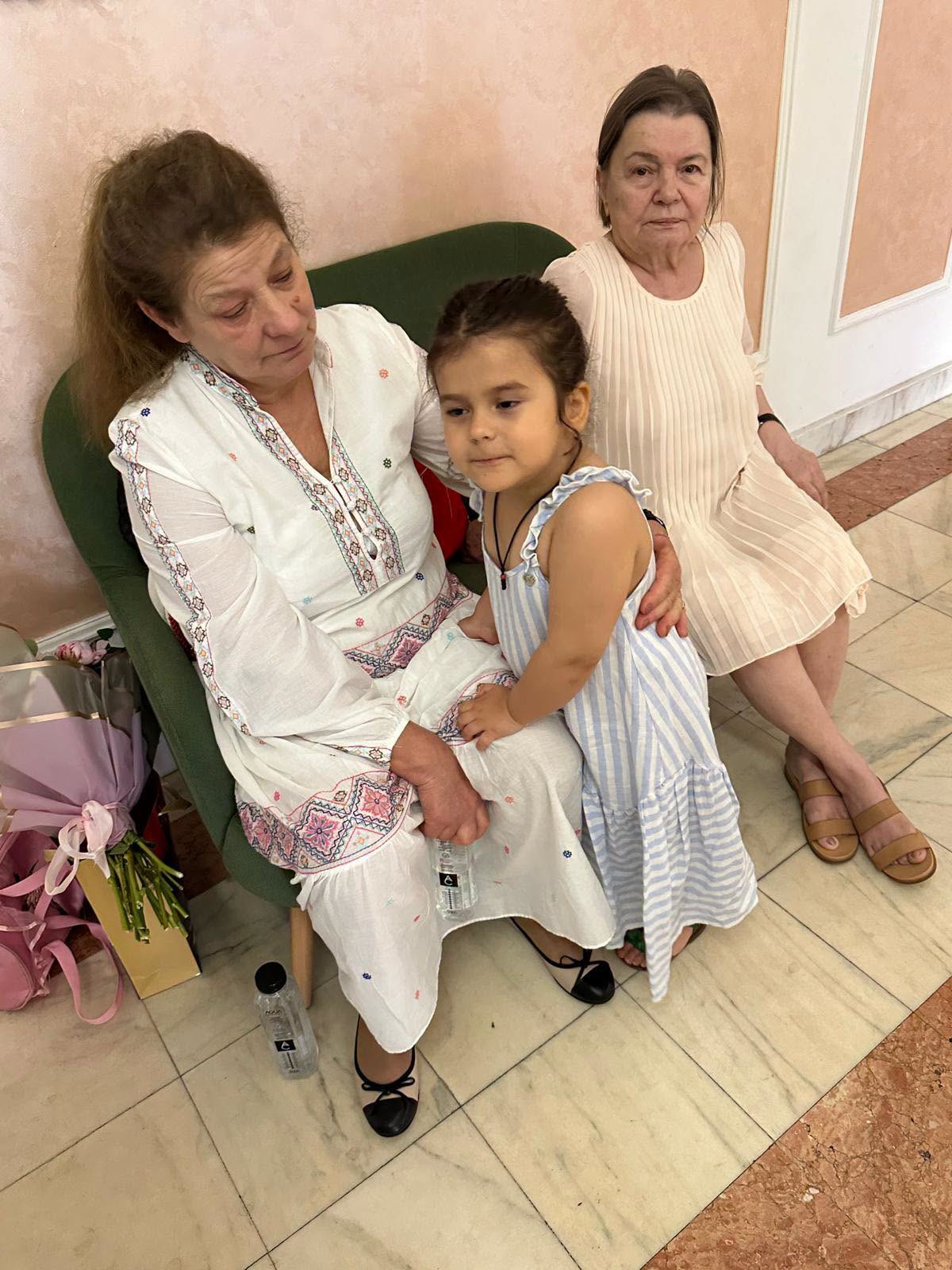 Cum și-a filmat Codin Maticiuc soacra, care e florăreasă: „Își închide taraba doar când vine să mă ajute cu fetele”
