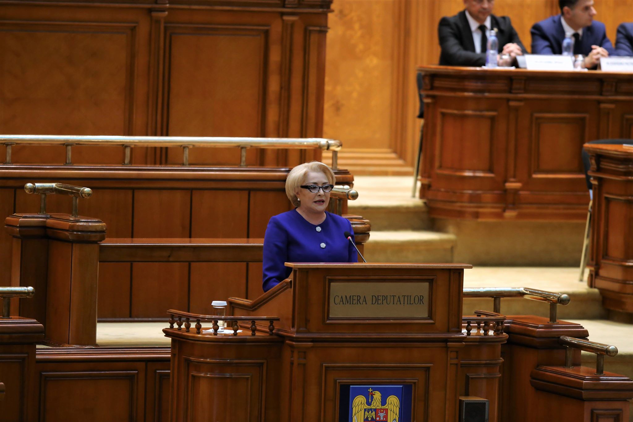 VIDEO / Şedinţă solemnă la Parlament, dedicată Centenarului. Klaus Iohannis: "Mergem în direcția corectă?"; Viorica Dăncilă: "Lansez un mesaj de pace către președintele României"