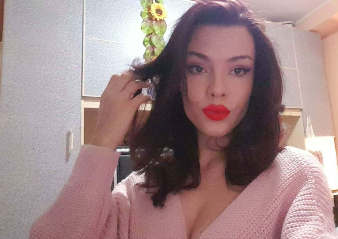 O tânără româncă s-a sinucis după ce a fost dată afară de la serviciu din Italia | FOTO