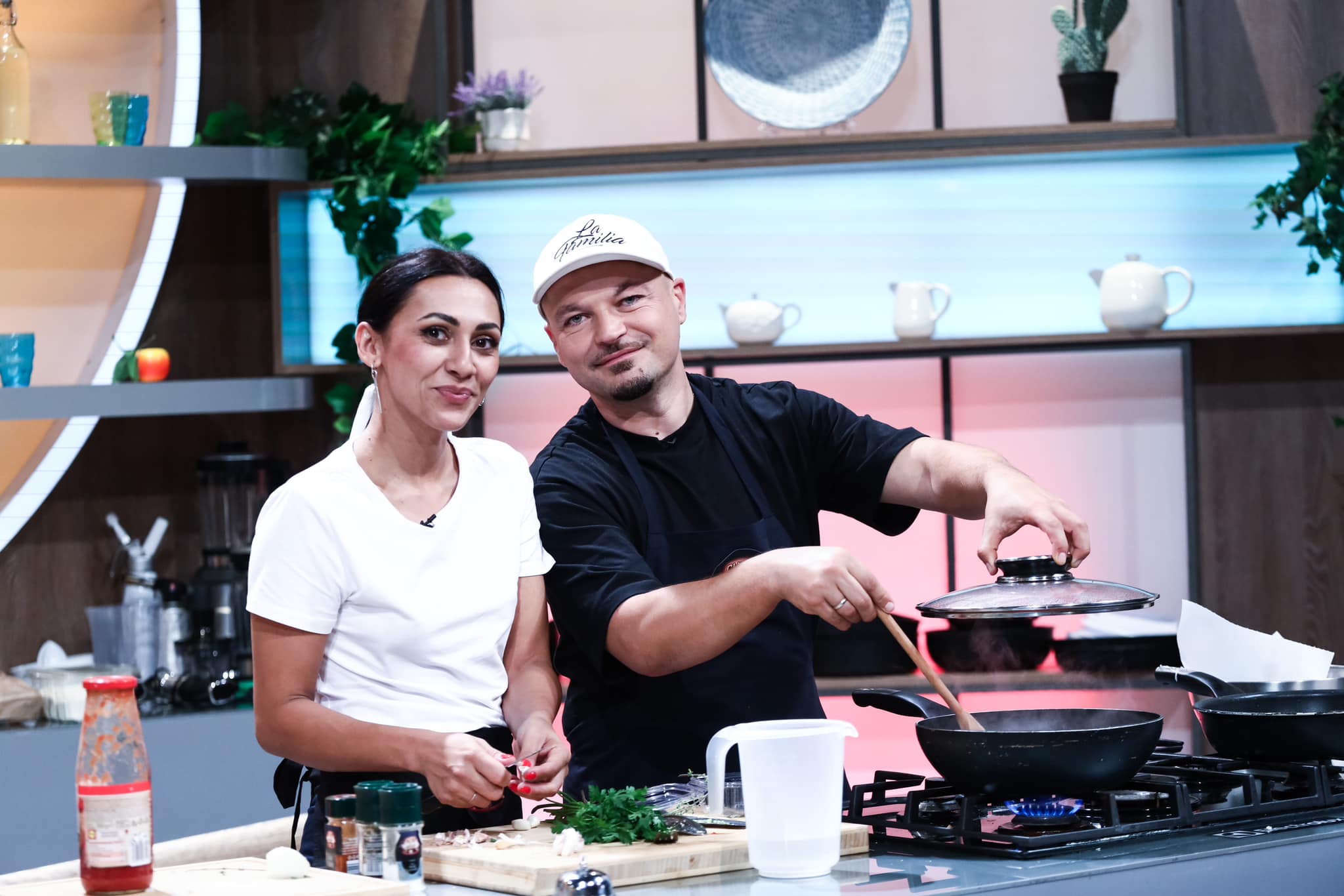 Cum se comportă Puya cu cele 3 fete ale lui. „Mă gândesc ce făceam eu la vârsta lor și atunci mă calmez”