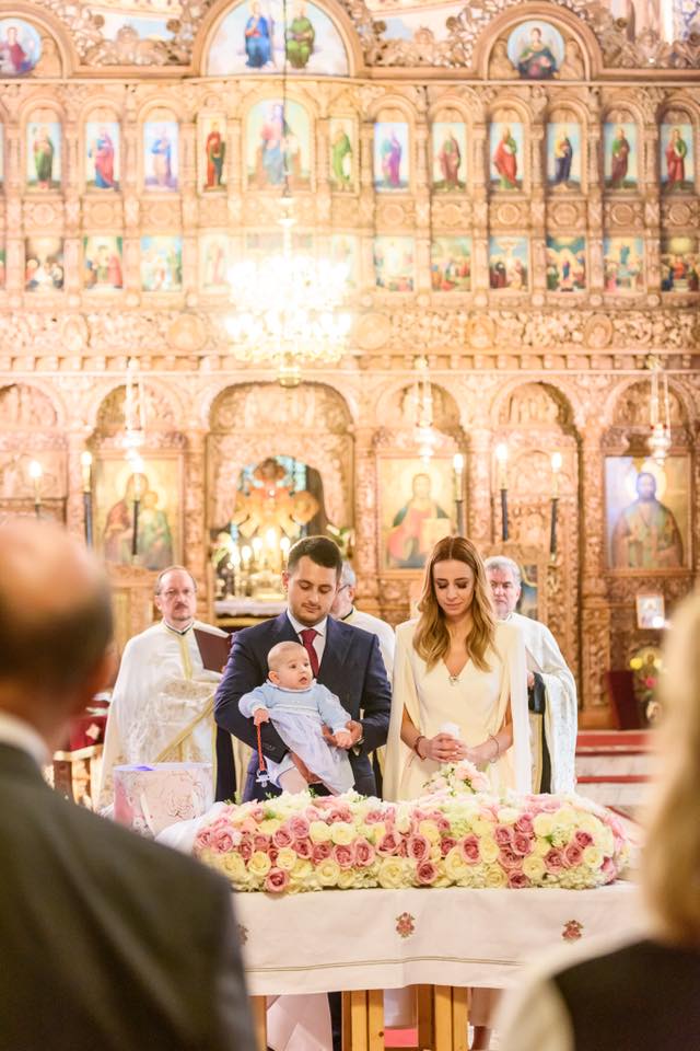 Tot ce nu s-a văzut la botezul nepoatei lui Traian Băsescu. Imagini în premieră de la creștinarea Anastasiei | FOTO