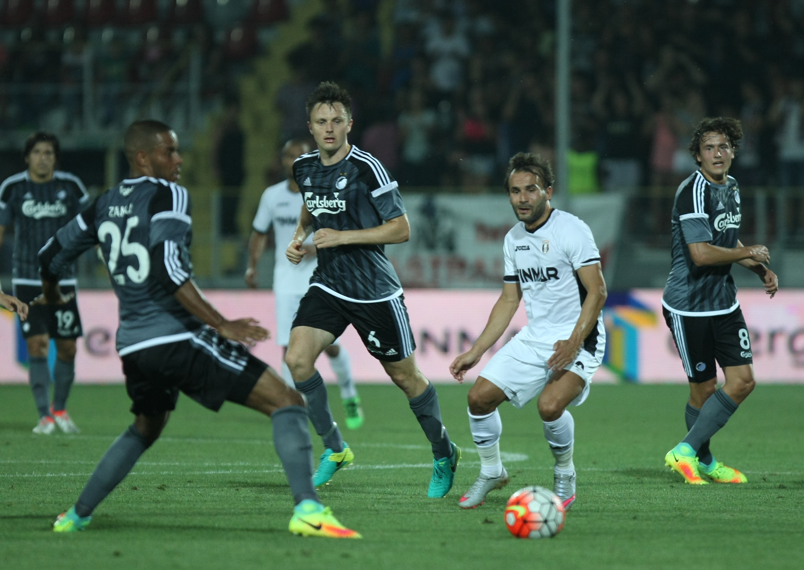 Liga Campionilor, turul III preliminar. Astra - Copenhaga 1-1. Astrele din nord! Teixeira a deschis scorul și atât! UEFA îi permitea să stea pe bancă, Șumi n-a vrut să riște! / FOTO