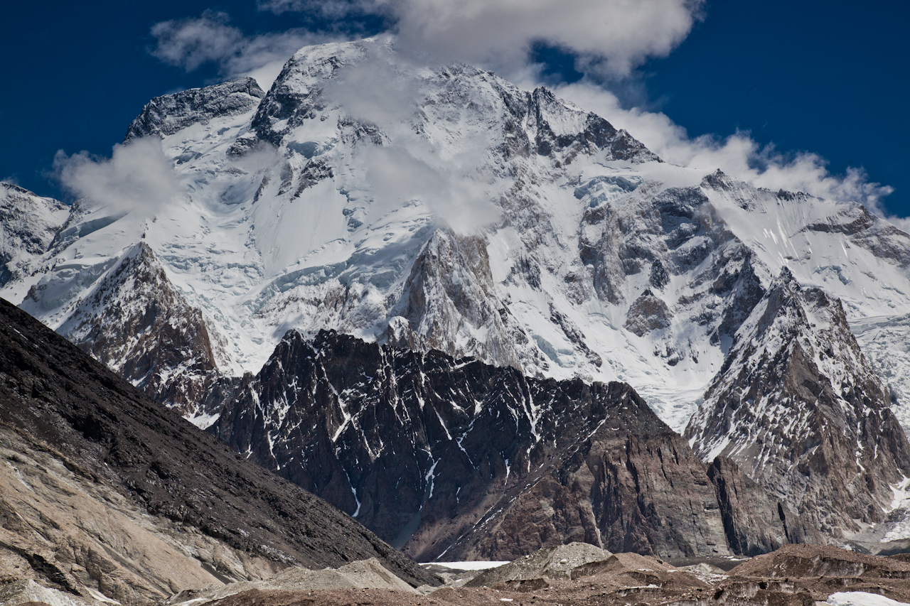 Alex Găvan atacă în condiții extreme un vârf din Himalaya / FOTO & VIDEO