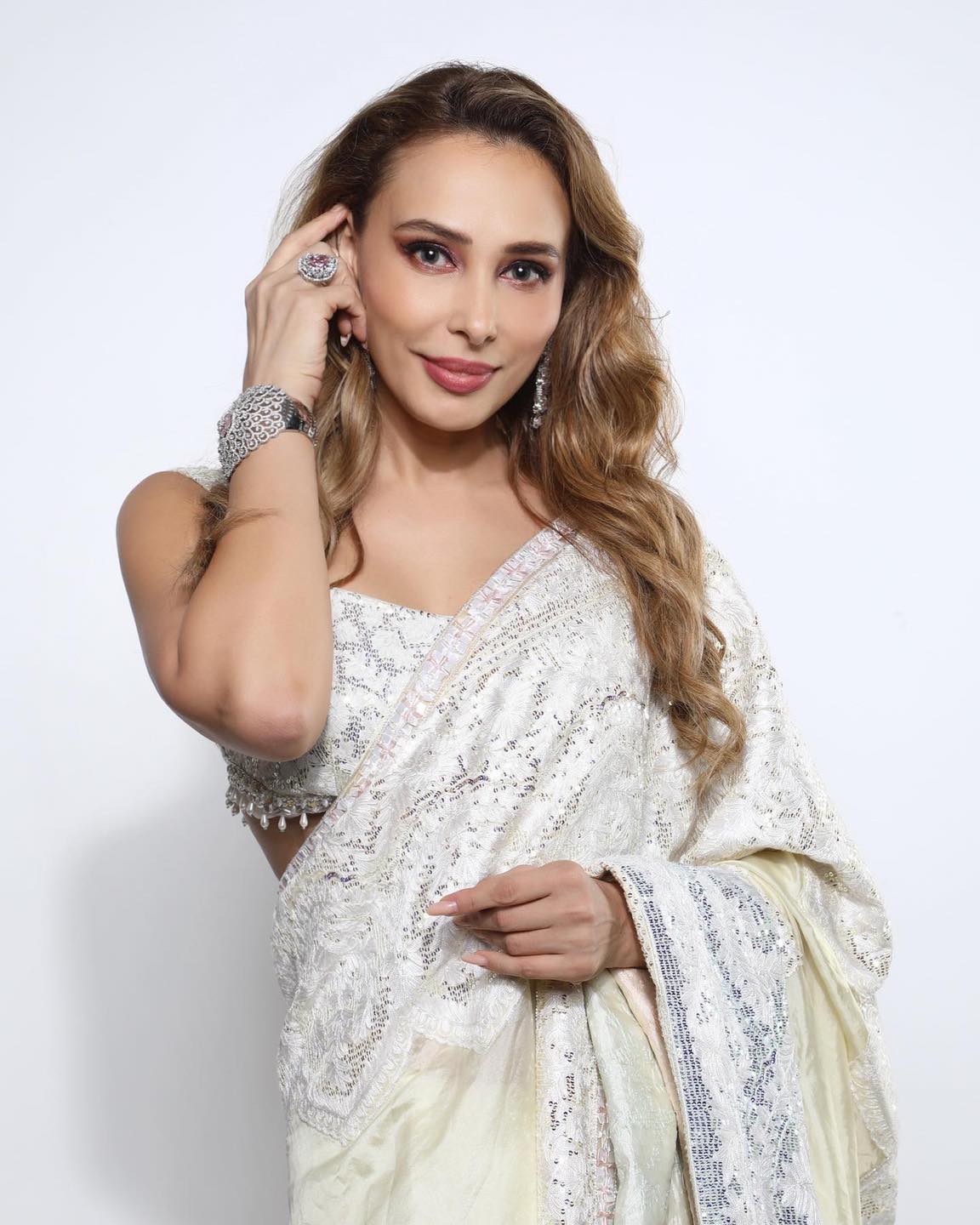 Iulia Vântur vrea să își aducă părinții în India. Cum se înțelege cu familia lui Salman Khan: „M-au «adoptat»”