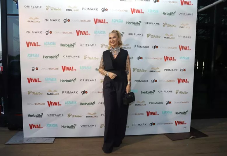 Cum s-au îmbrăcat vedetele la VIVA! Influencers Party 2025. Alina Sorescu a atras toate privirile, iar Anamaria Prodan a fost surpriza serii