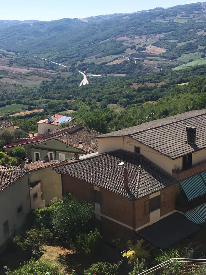 Încă un sat din Italia scoate la vânzare case în valoare de un euro. Ce reguli trebuie să respecte cumpărătorii