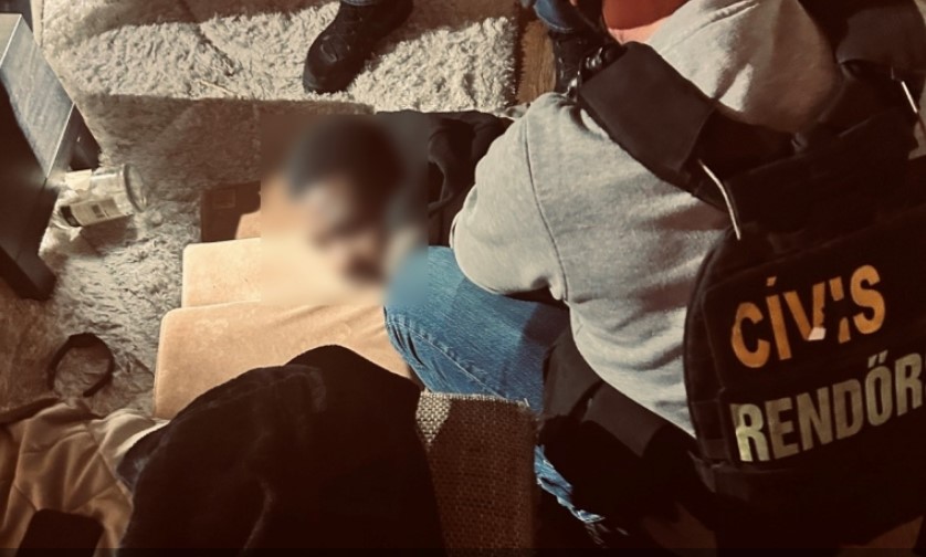 Budapesten élt luxuséletet egy külföldi bűnbanda vezetője, milliókat csaltak ki áldozataiktól