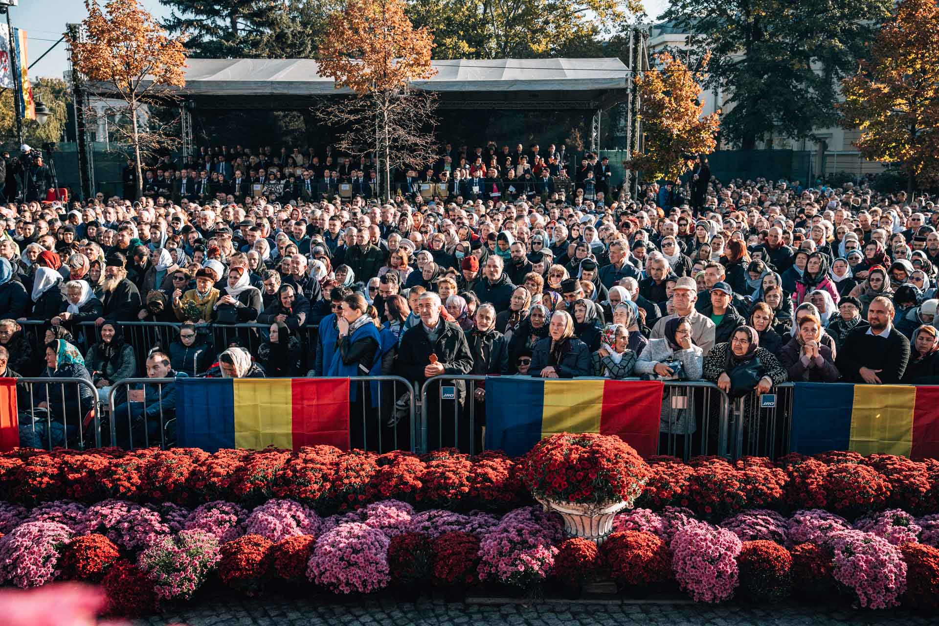 Olimpic internațional, evacuat din casă acum doi ani, premiat de Mitropolitul Moldovei. Cine sunt oamenii care au primit distincții de Sfânta Parascheva