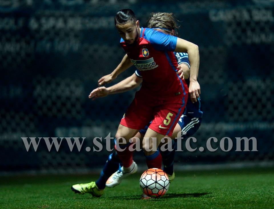 Steaua - Djurgardens 2-2. Cu Tamaș titular, campioana a început furtunos, dar a terminat fără vlagă. Marica, inexistent, a fost schimbat la pauză cu Gebhart, care a avut un debut șters. Reacții din Turcia