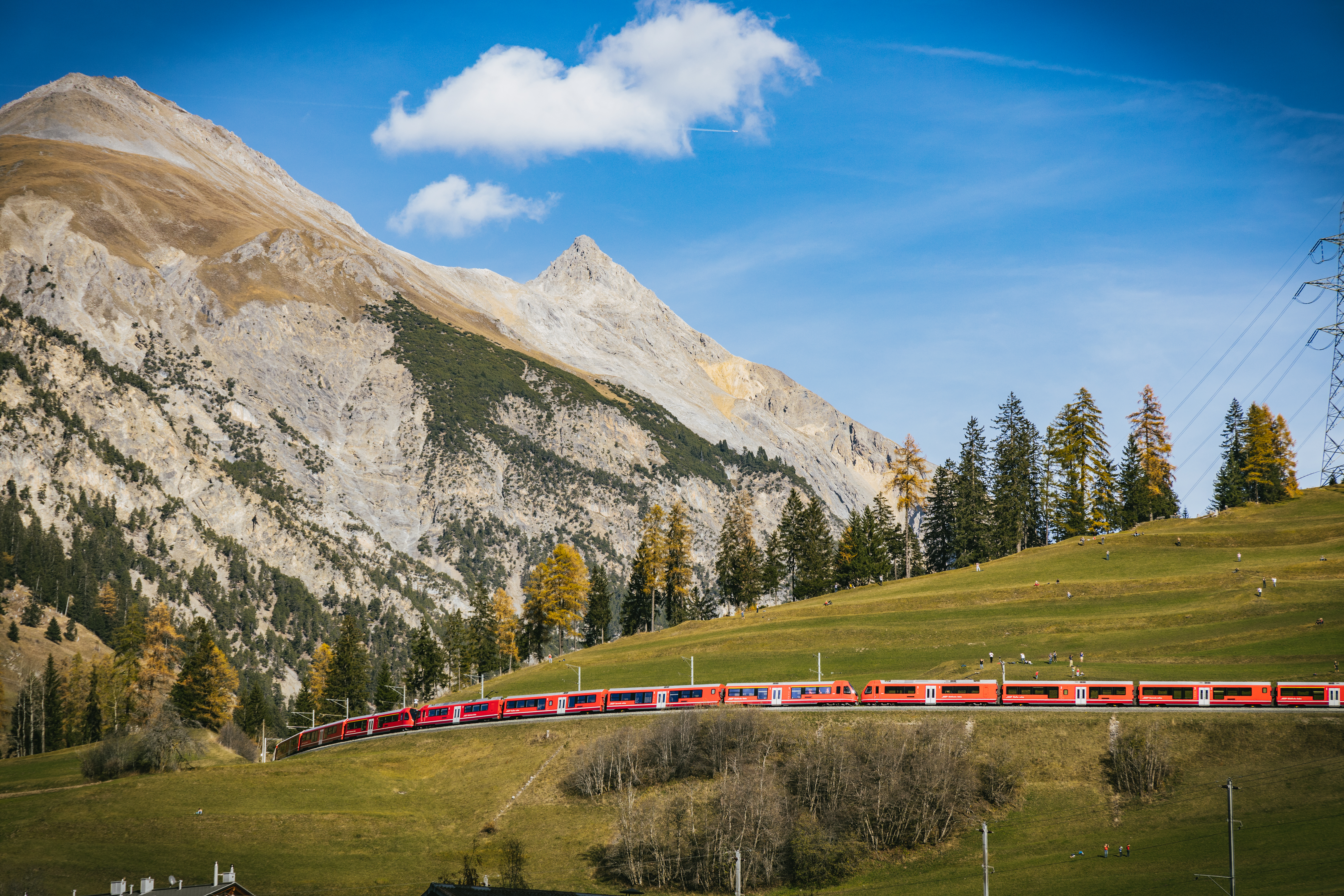 Imagini cu cel mai lung tren din lume, care a circulat în Elveția. Judecător Cartea Recordurilor: „Cu adevărat gigantic”