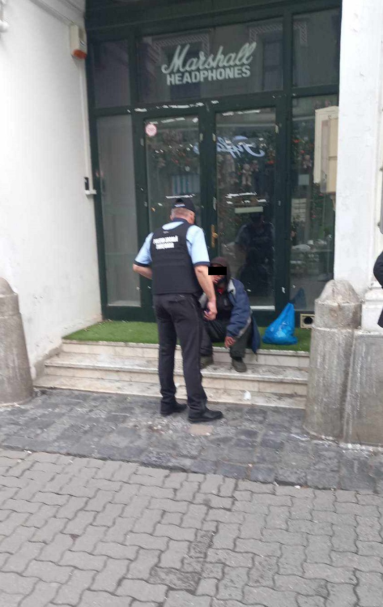 Cerșetoria, scăpată de sub control la Timișoara. Viceprimarul Ruben Lațcău: „E evident că e vorba de un fenomen criminal organizat”