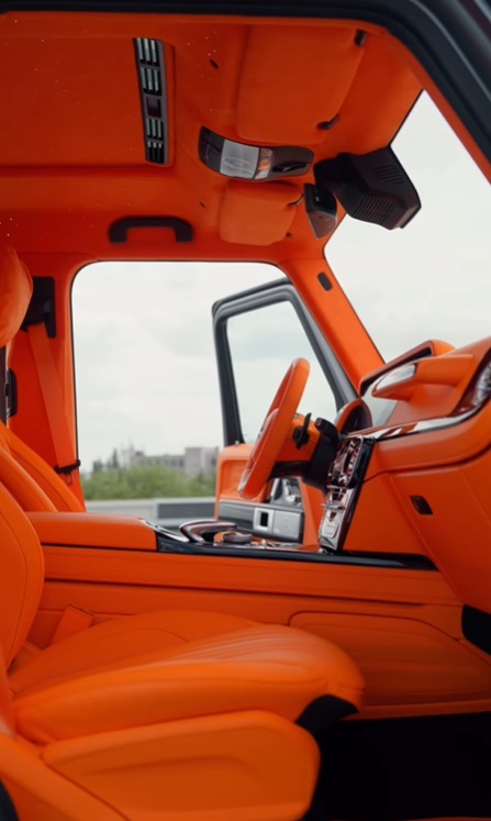 Imagini cu noua mașină a Adelinei Pestrițu. Și-a cumpărat un Mercedes G Class, bolid care valorează peste 200.000 de euro