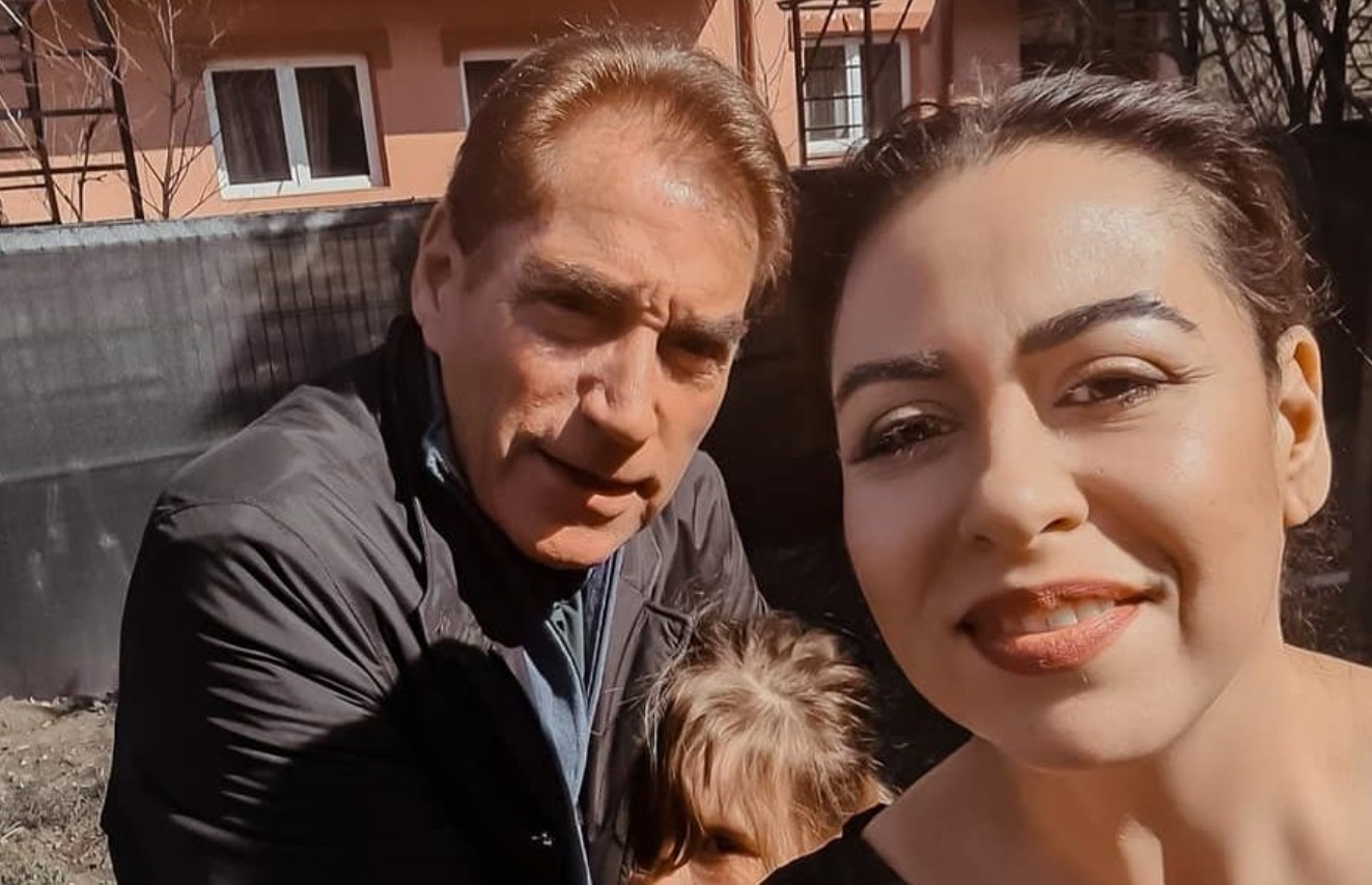 Oana Roman, adevărul despre relația pe care o are cu fratele vitreg. Petrus este cu 35 de ani mai mic decât sora lui